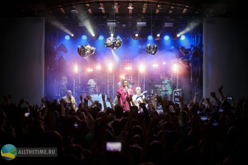 IOWA. Магия музыки в кадре: Концертная Фотография