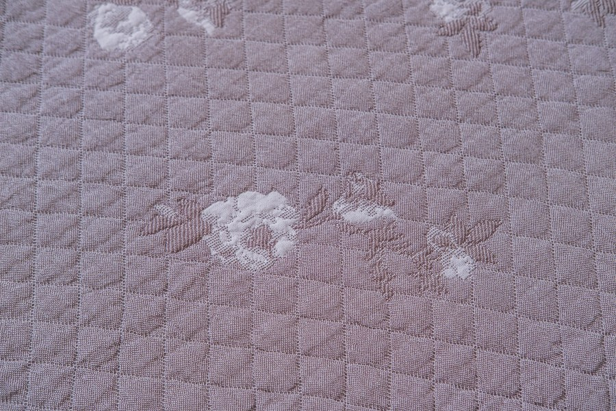 Съемка покрывал для маркетплейсов в СПб. Фотосессия для маркетплейсов