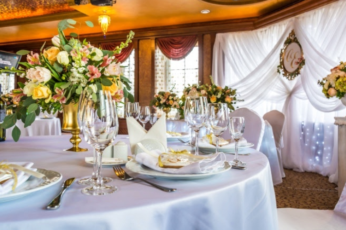 Площадка № 2-11. Свадебный организатор Москва