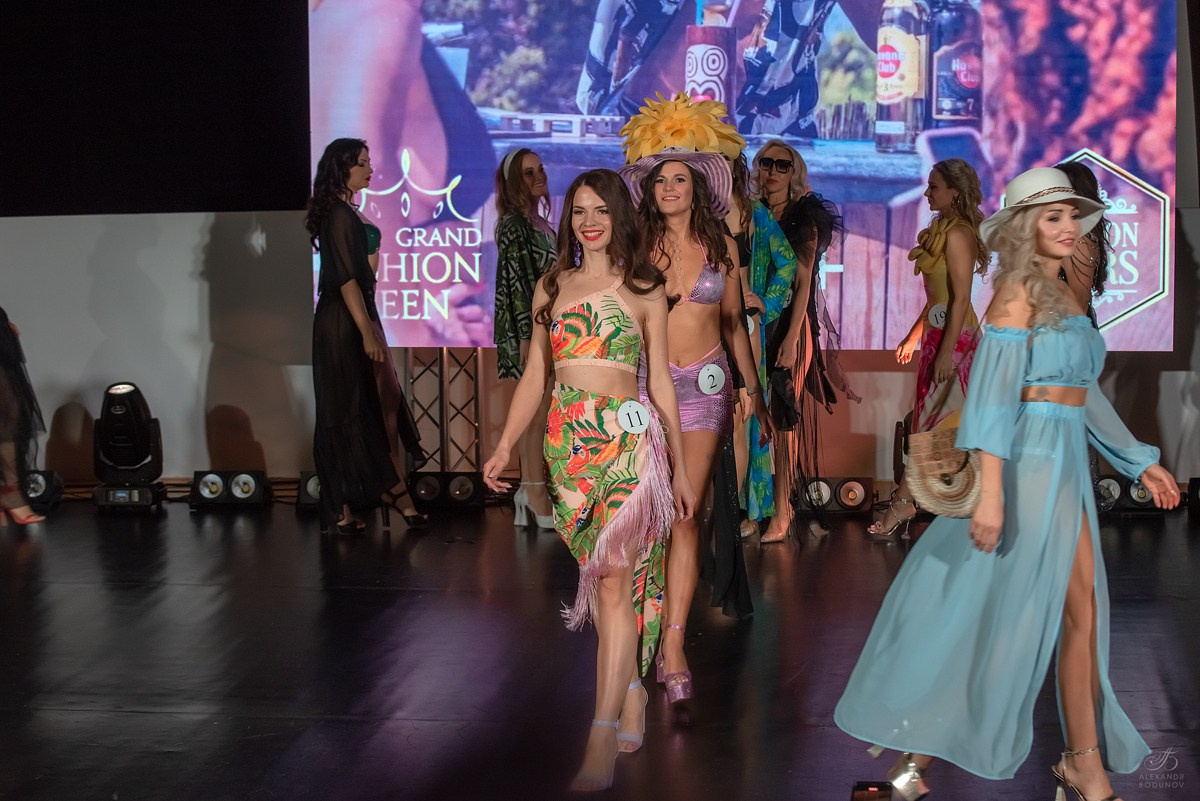 GrandFashionShow2024. Семейный и коммерческий фотограф в Сочи Александр Бодунов