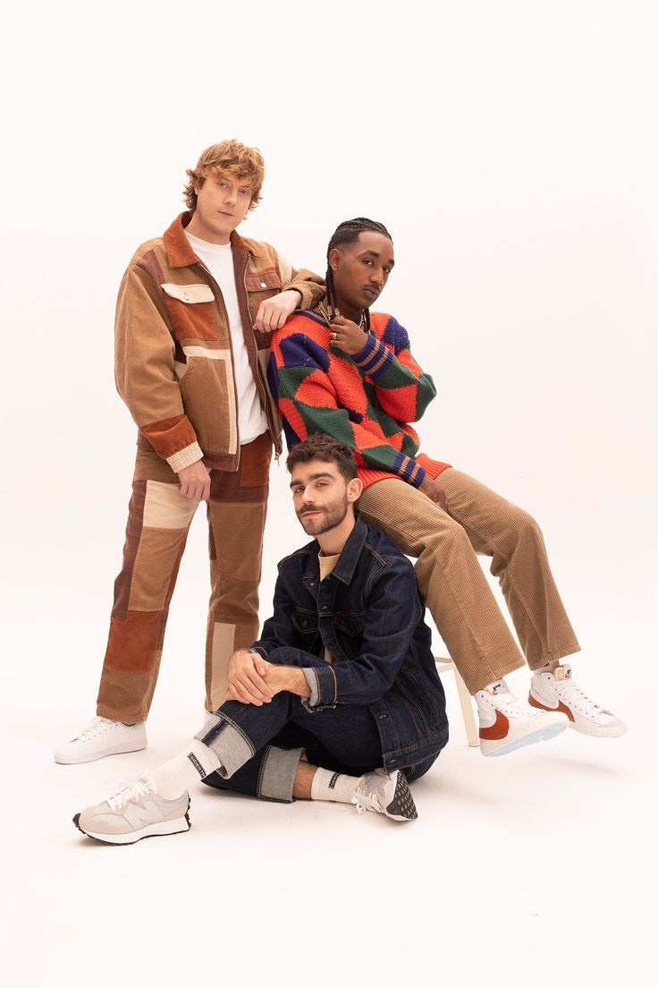 Рефы для групповых фото в студии