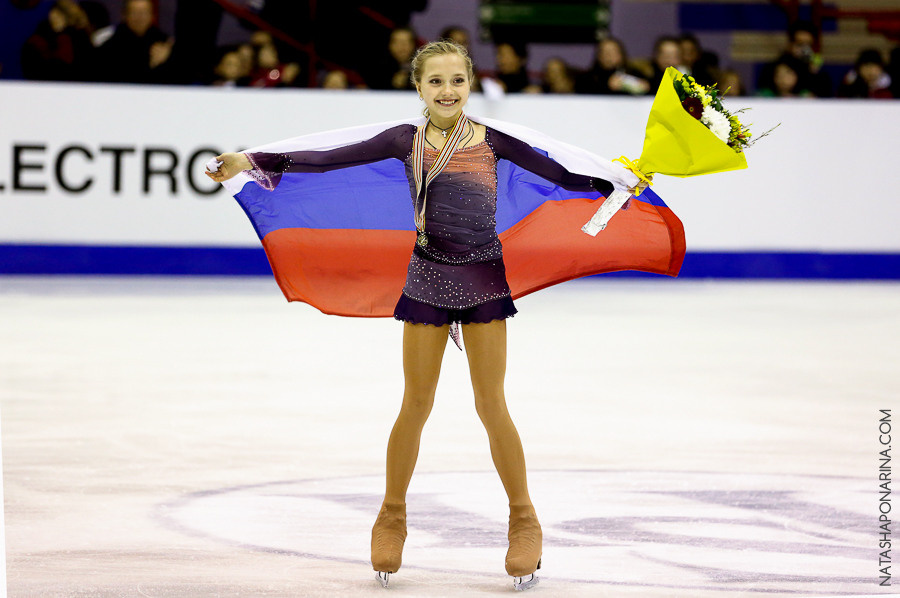 ЮЧМ 2013 Милан. Russian figure skating photographer from Saint-Petersburg