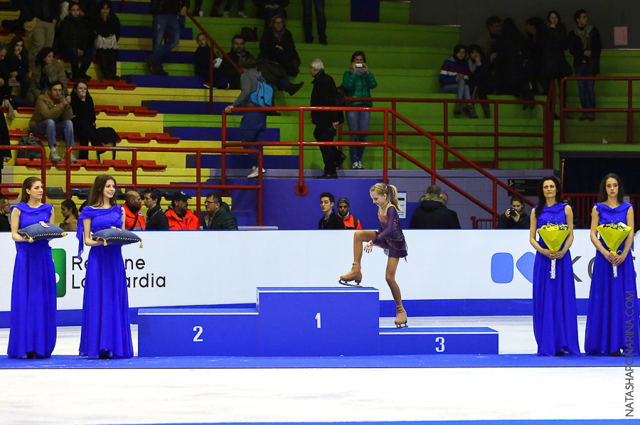 ЮЧМ 2013 Милан. Russian figure skating photographer from Saint-Petersburg