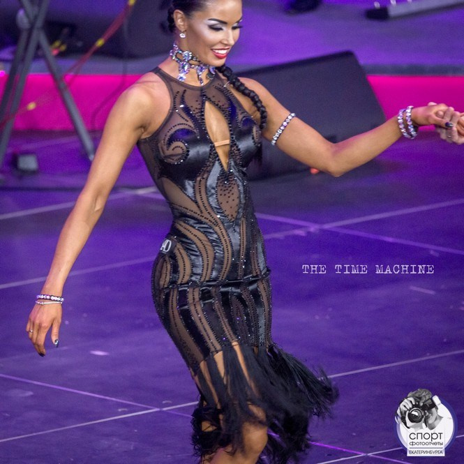 DANCE. Фотограф для маркетплейсов Михаил Бове