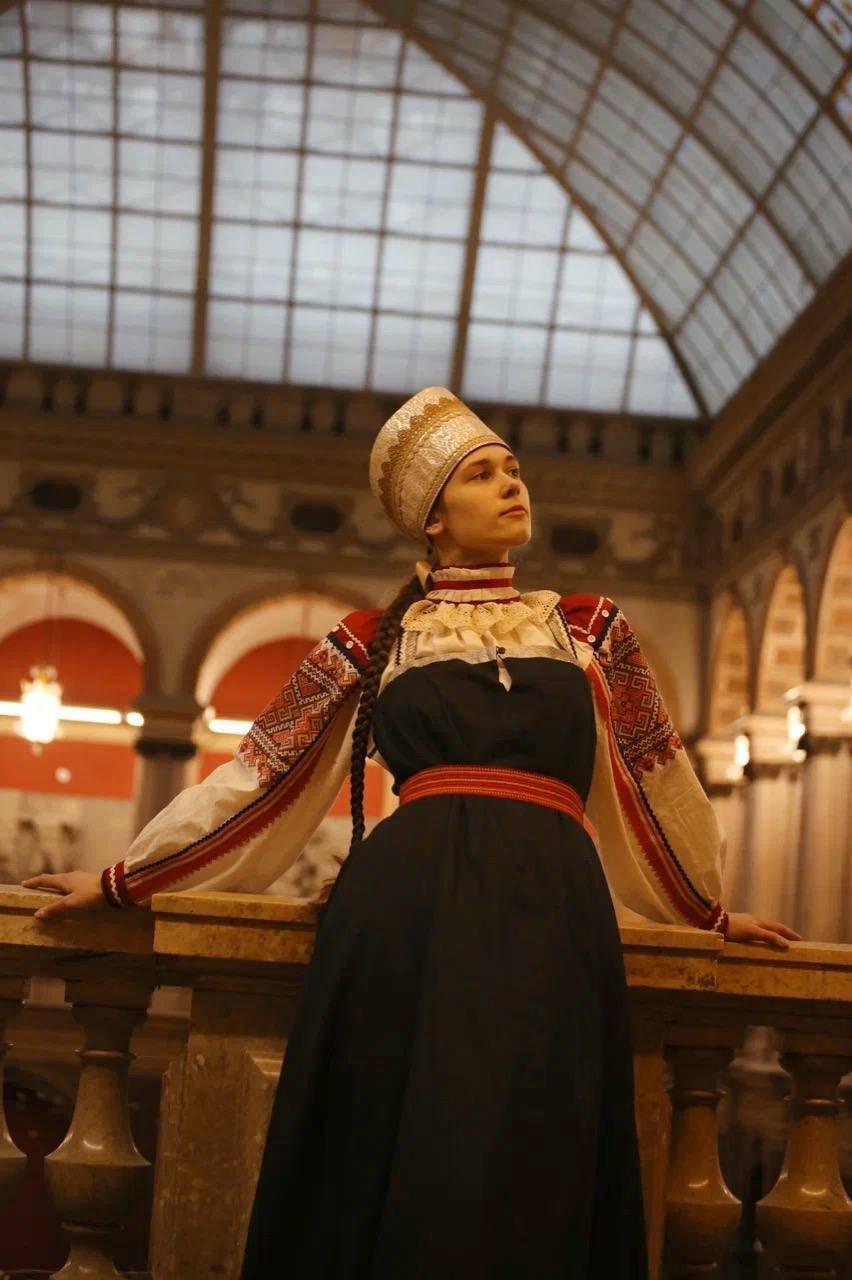 Русский народный. Костюмер, художник кино и телевидения в спб