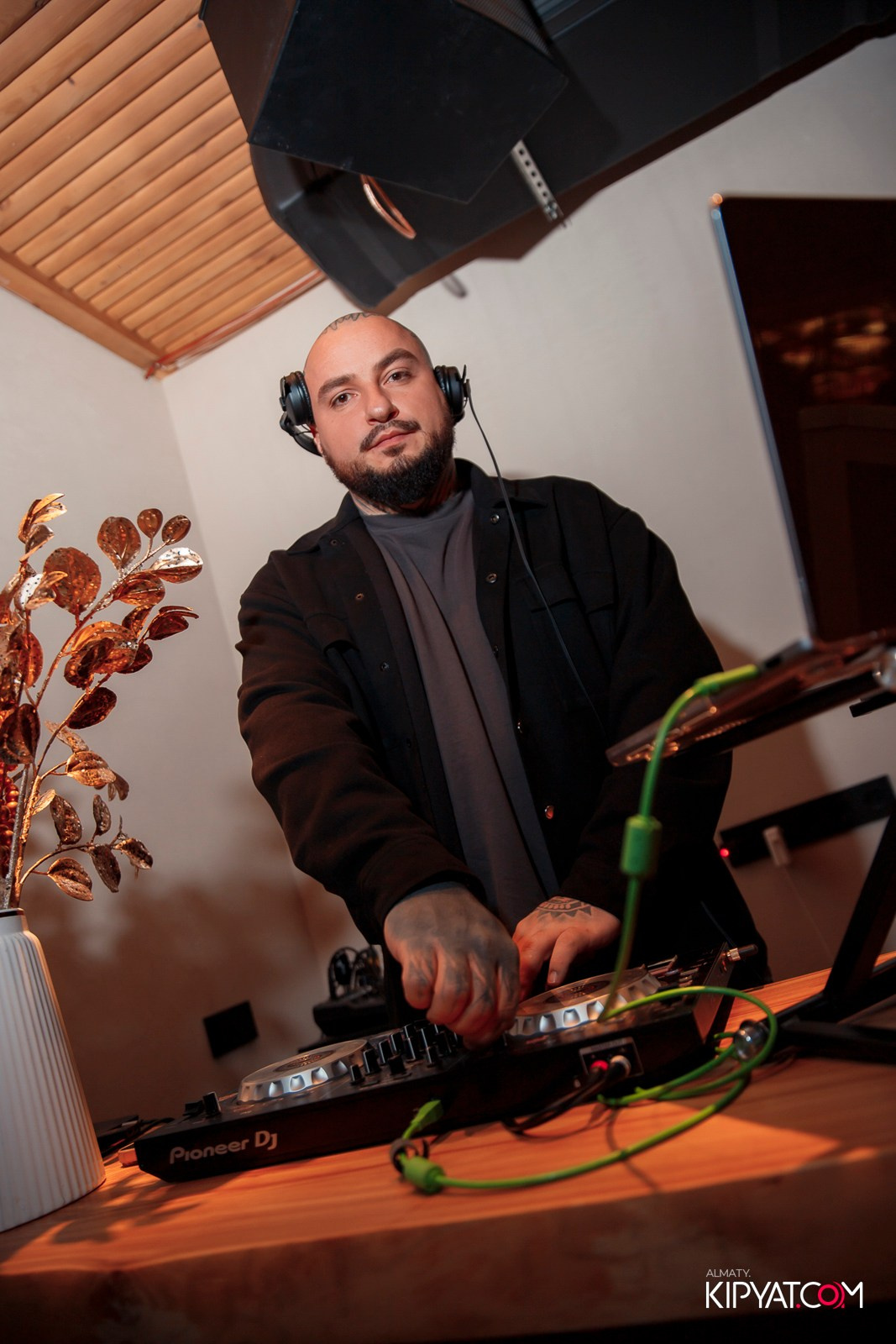 MED COFFEE & KITCHEN. КИПЯТКОМ АЛМАТЫ! Фотосъемка мероприятий в Алматы