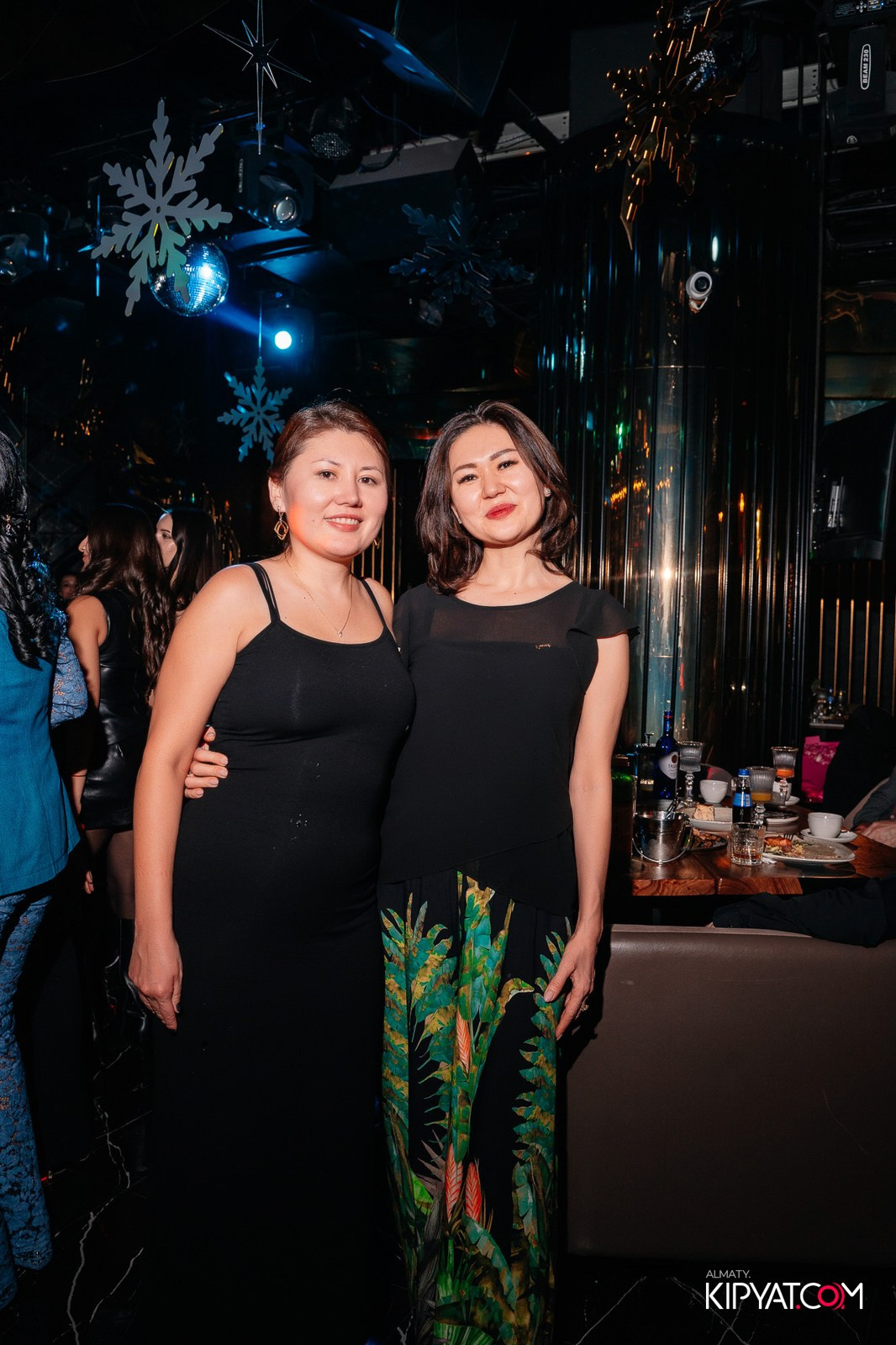 MOOD KARAOKE & TERRACE. КИПЯТКОМ АЛМАТЫ!