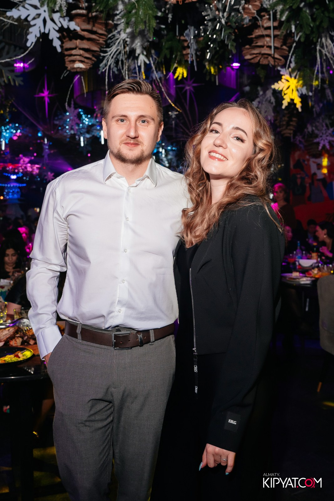 FRIENDS BAR & TERRACE. КИПЯТКОМ АЛМАТЫ!