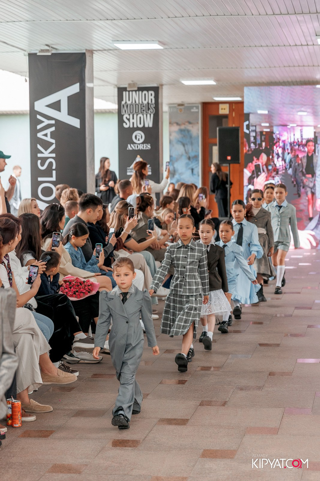 JUNIOR FASHION SHOW. КИПЯТКОМ АЛМАТЫ!