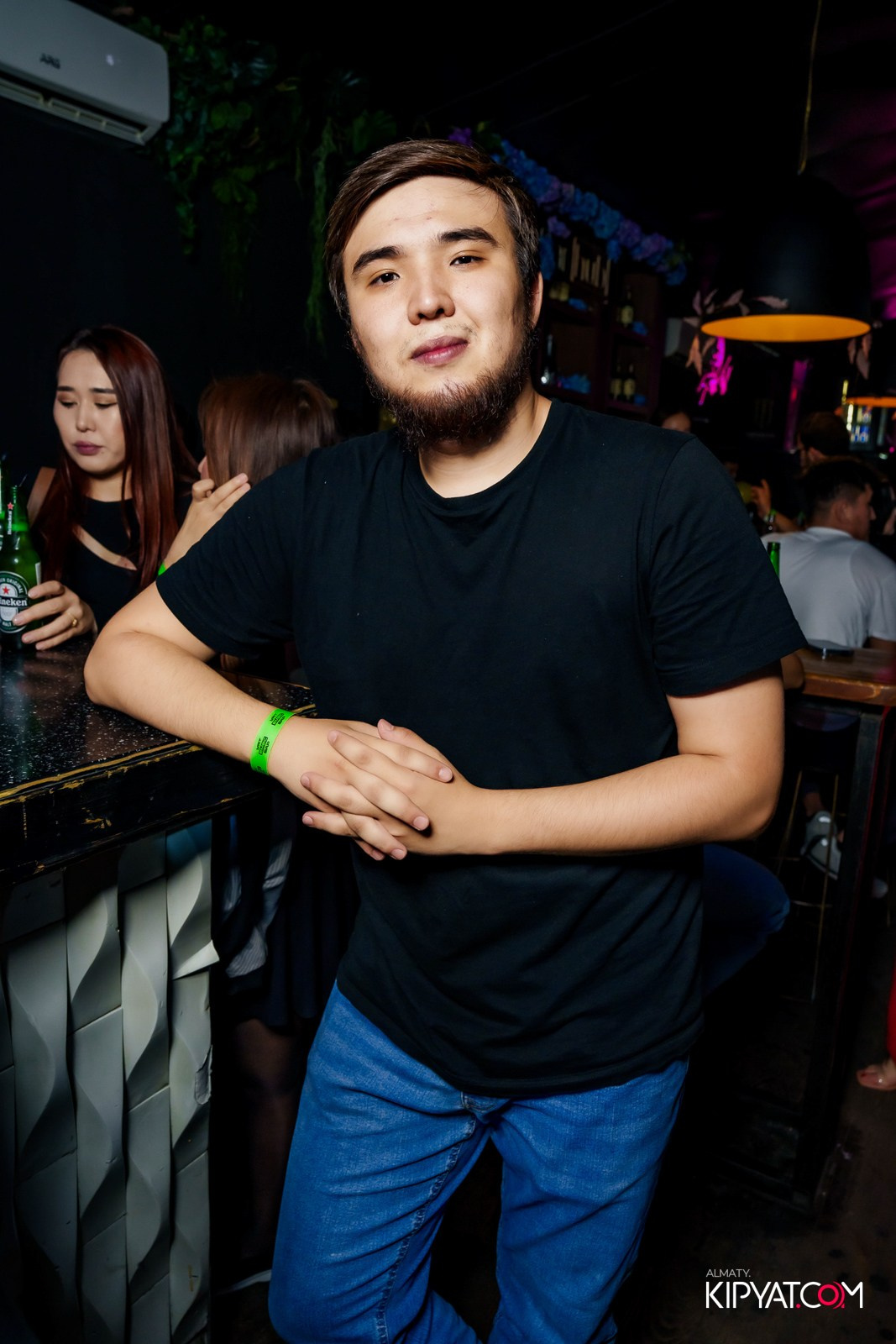 UYAT EMES BAR. КИПЯТКОМ АЛМАТЫ!