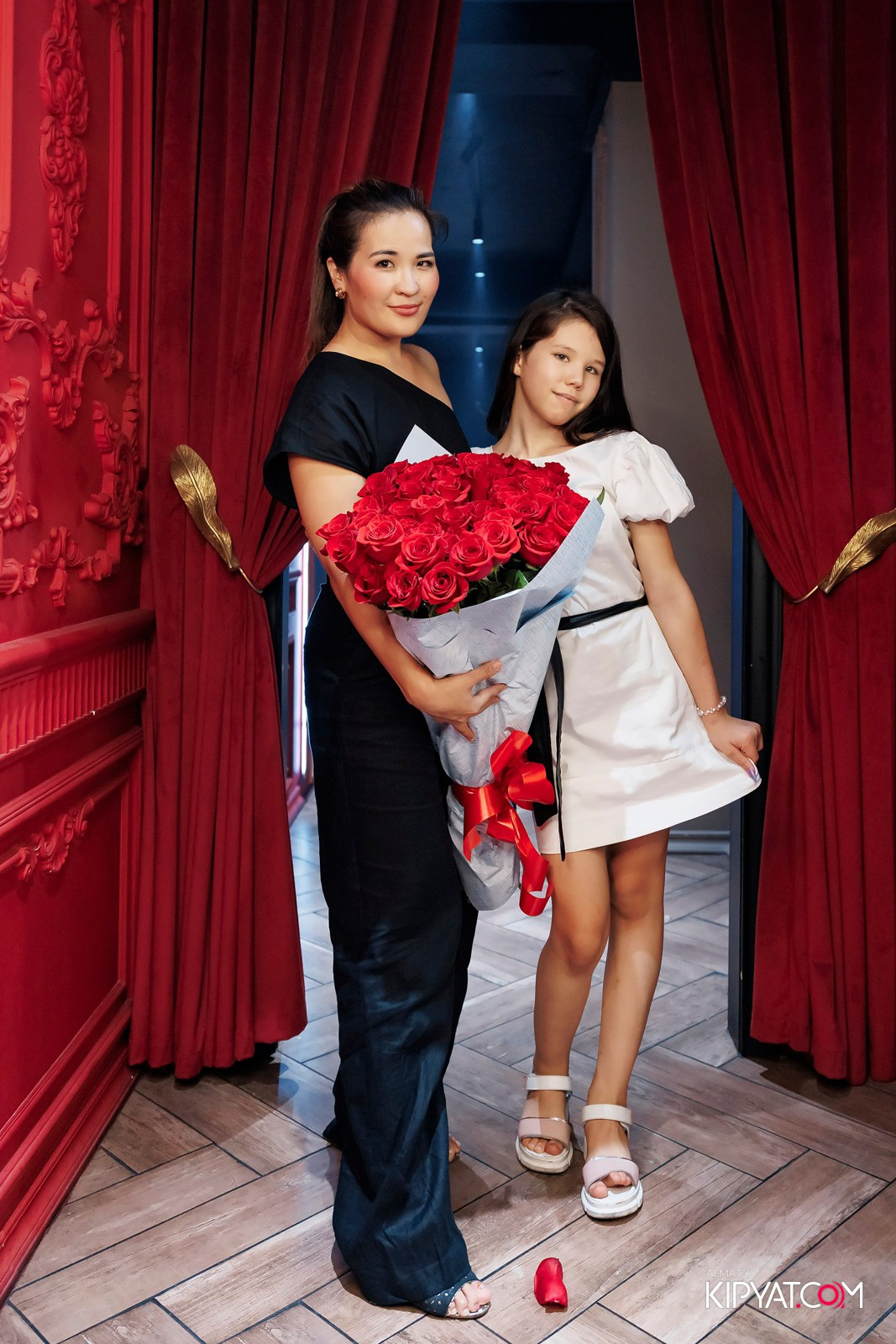 ЗАЯ, НА БИС. КИПЯТКОМ АЛМАТЫ!