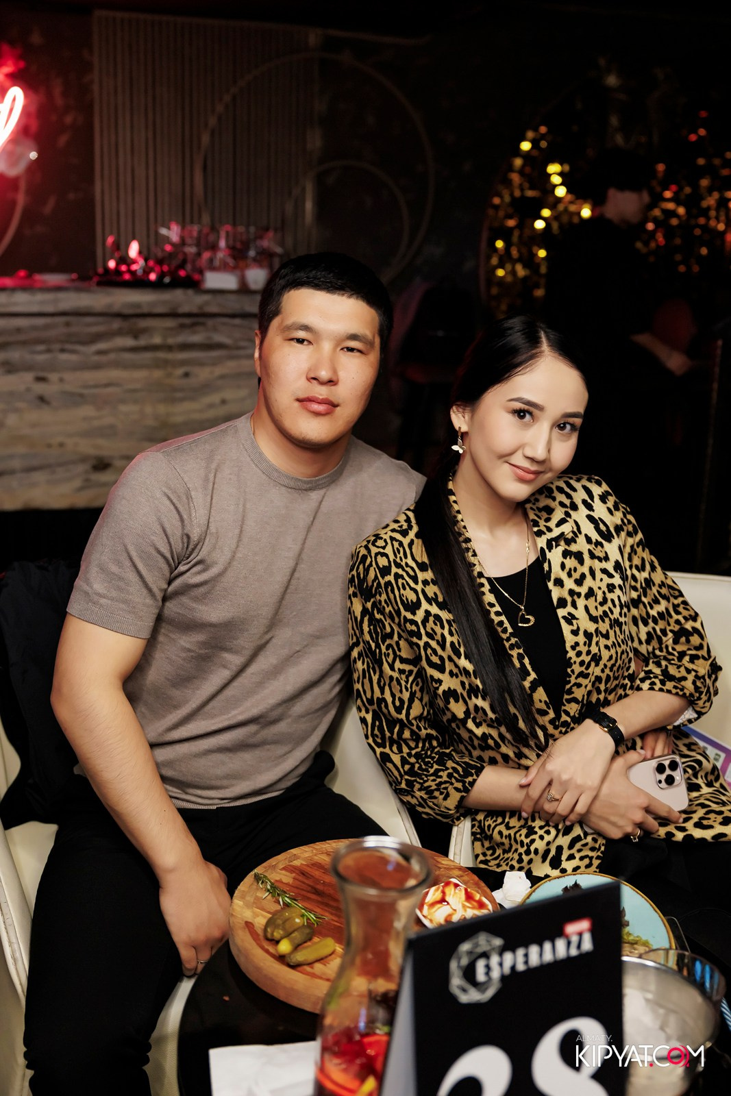 МУЗЫКАЛЬНОЕ ЛОТО В HIT RETRO. КИПЯТКОМ АЛМАТЫ! Фотосъемка мероприятий в Алматы