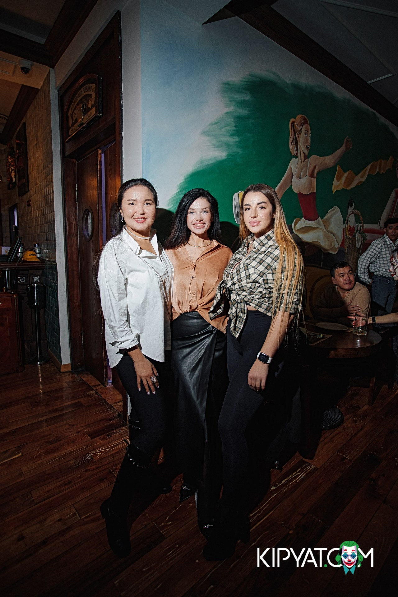 ЖИГУЛИ БАР. КИПЯТКОМ АЛМАТЫ!