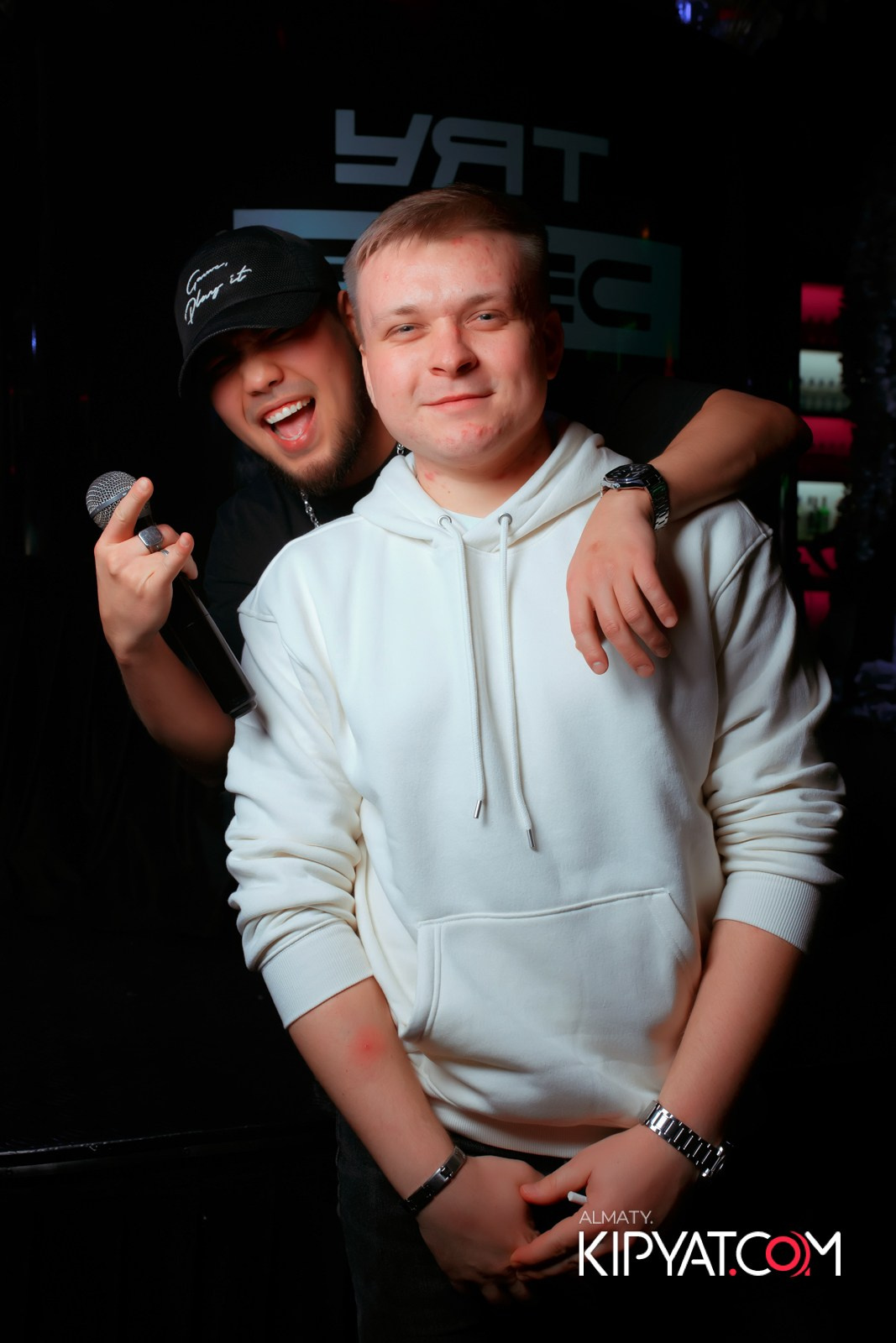 UYAT EMES BAR. КИПЯТКОМ АЛМАТЫ!