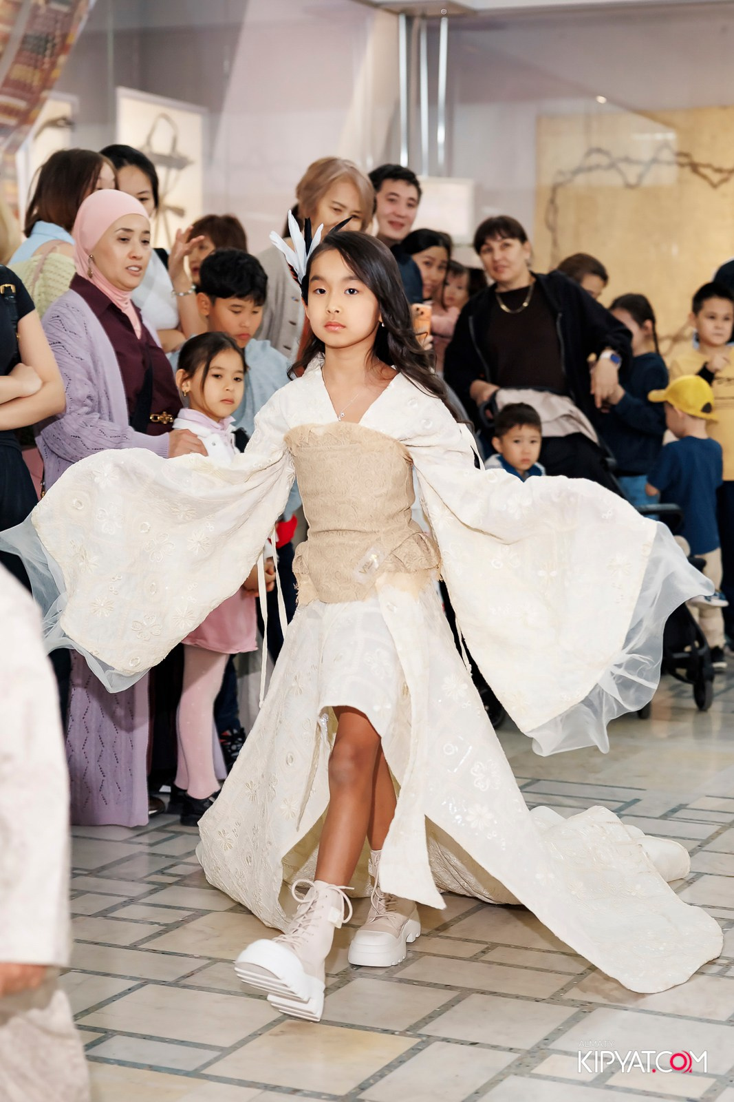 JUNIOR MODELS SHOW. ПЕРФОМАНС НОЧЬ В МУЗЕЕ. КИПЯТКОМ АЛМАТЫ! Фотосъемка мероприятий в Алматы