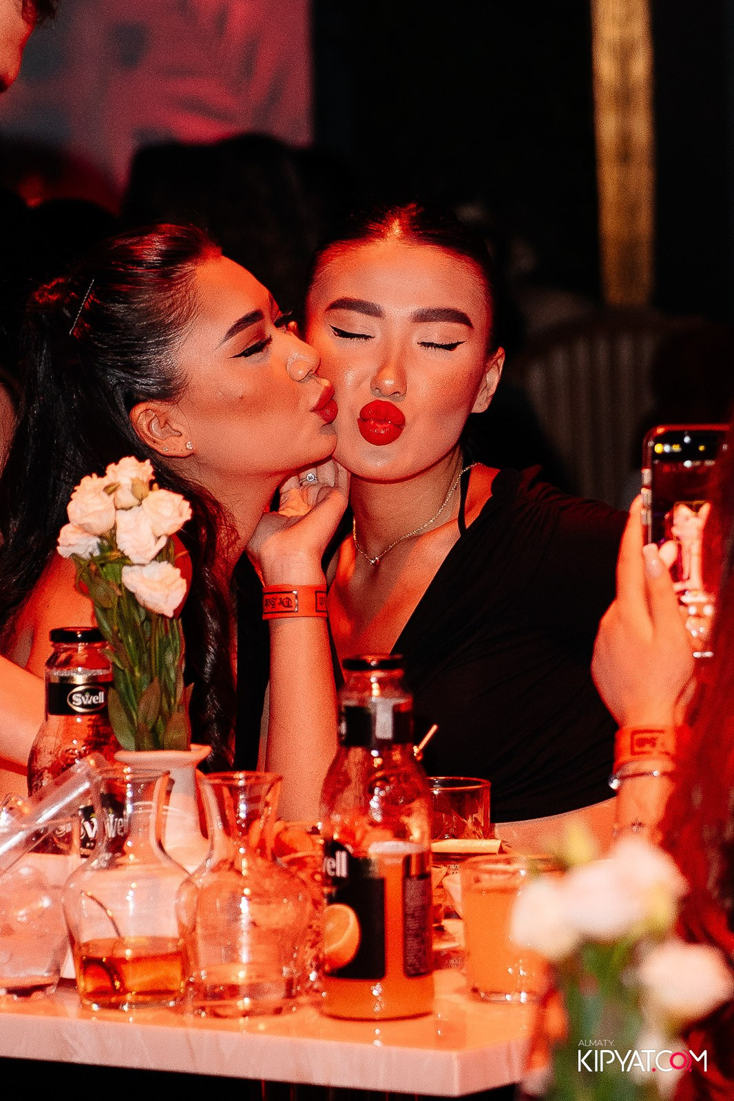 QUEEN. КИПЯТКОМ АЛМАТЫ!