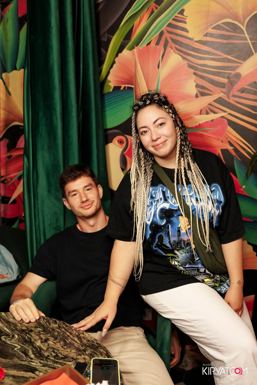 OLOVO BAR НА САТПАЕВА. КИПЯТКОМ АЛМАТЫ! Фотосъемка мероприятий в Алматы
