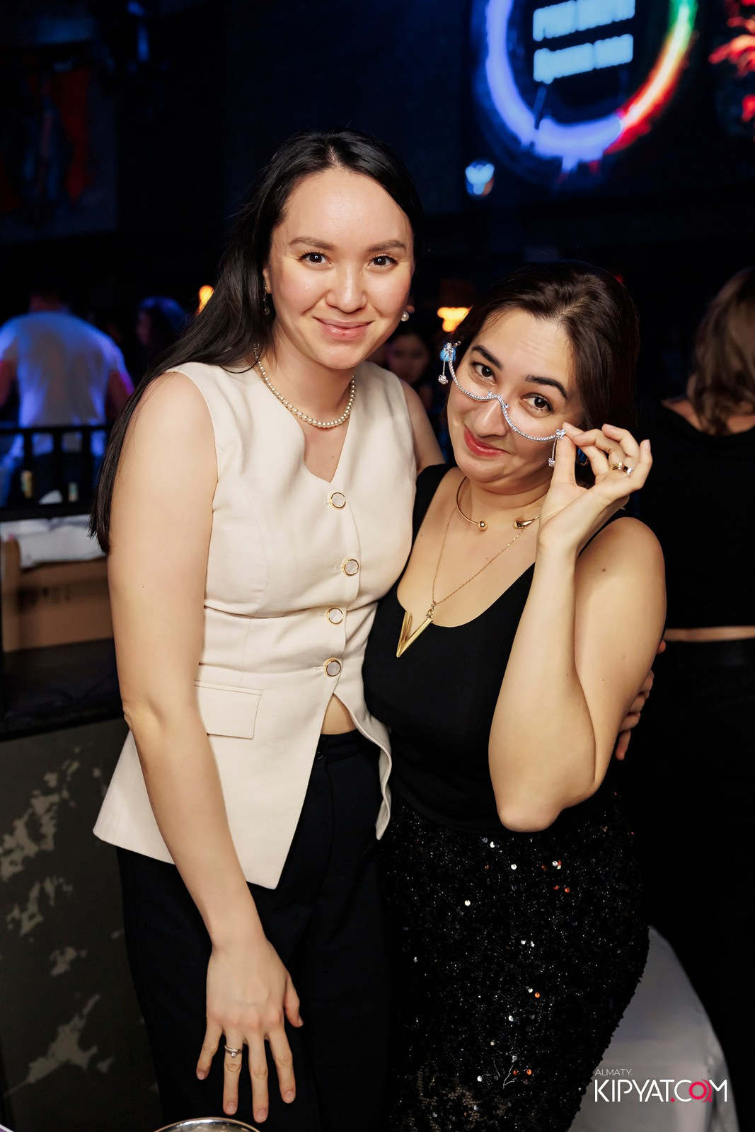 МУЗЫКАЛЬНОЕ ЛОТО В HIT RETRO. КИПЯТКОМ АЛМАТЫ! Фотосъемка мероприятий в Алматы