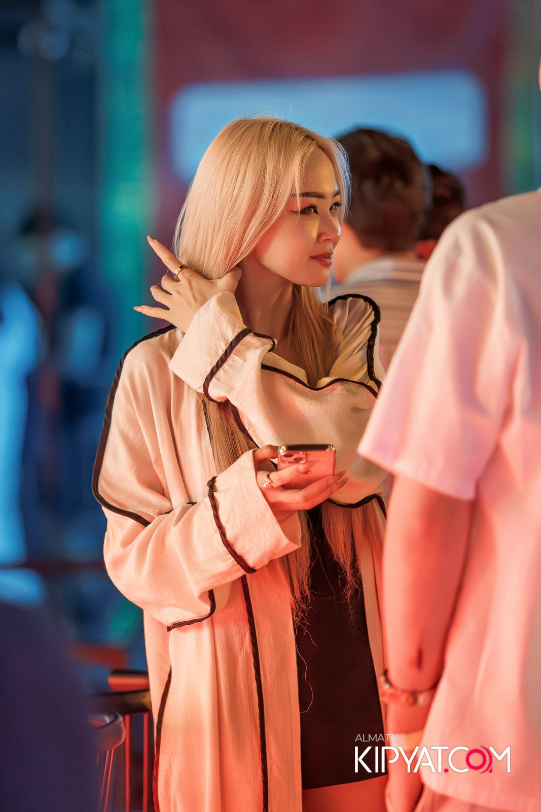 SKY BAR. КИПЯТКОМ АЛМАТЫ!