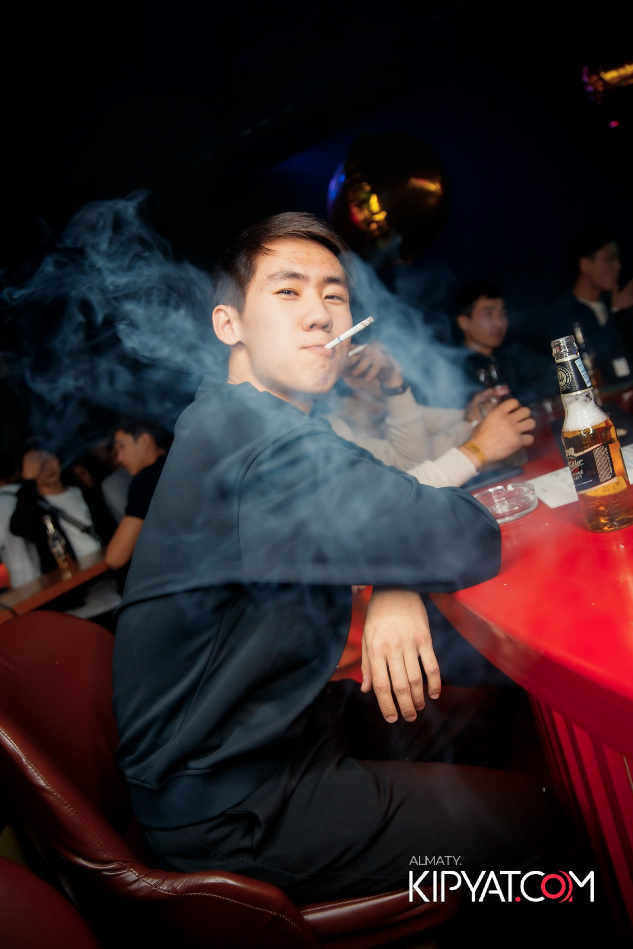 UYAT EMES BAR. КИПЯТКОМ АЛМАТЫ!