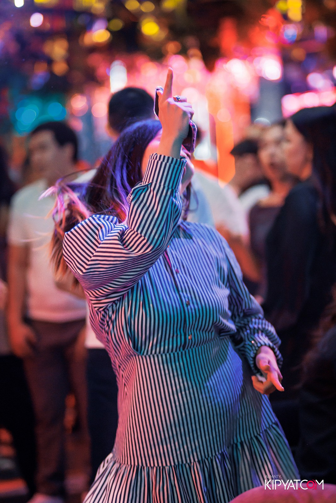 FRIENDS BAR & TERRACE. КИПЯТКОМ АЛМАТЫ!