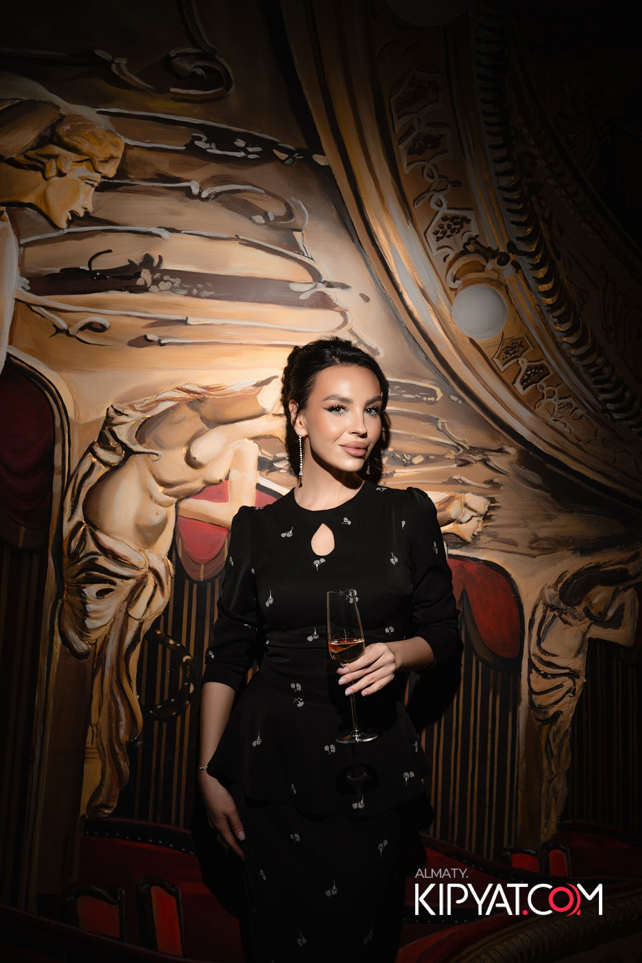 THE THEATER. КИПЯТКОМ АЛМАТЫ!