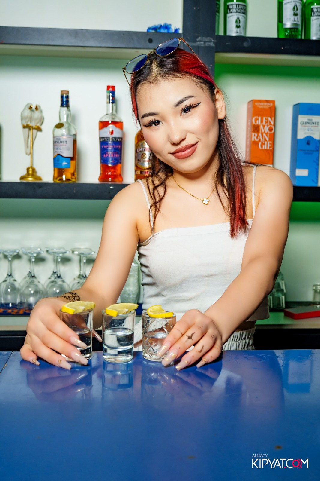 UYAT EMES BAR. КИПЯТКОМ АЛМАТЫ!