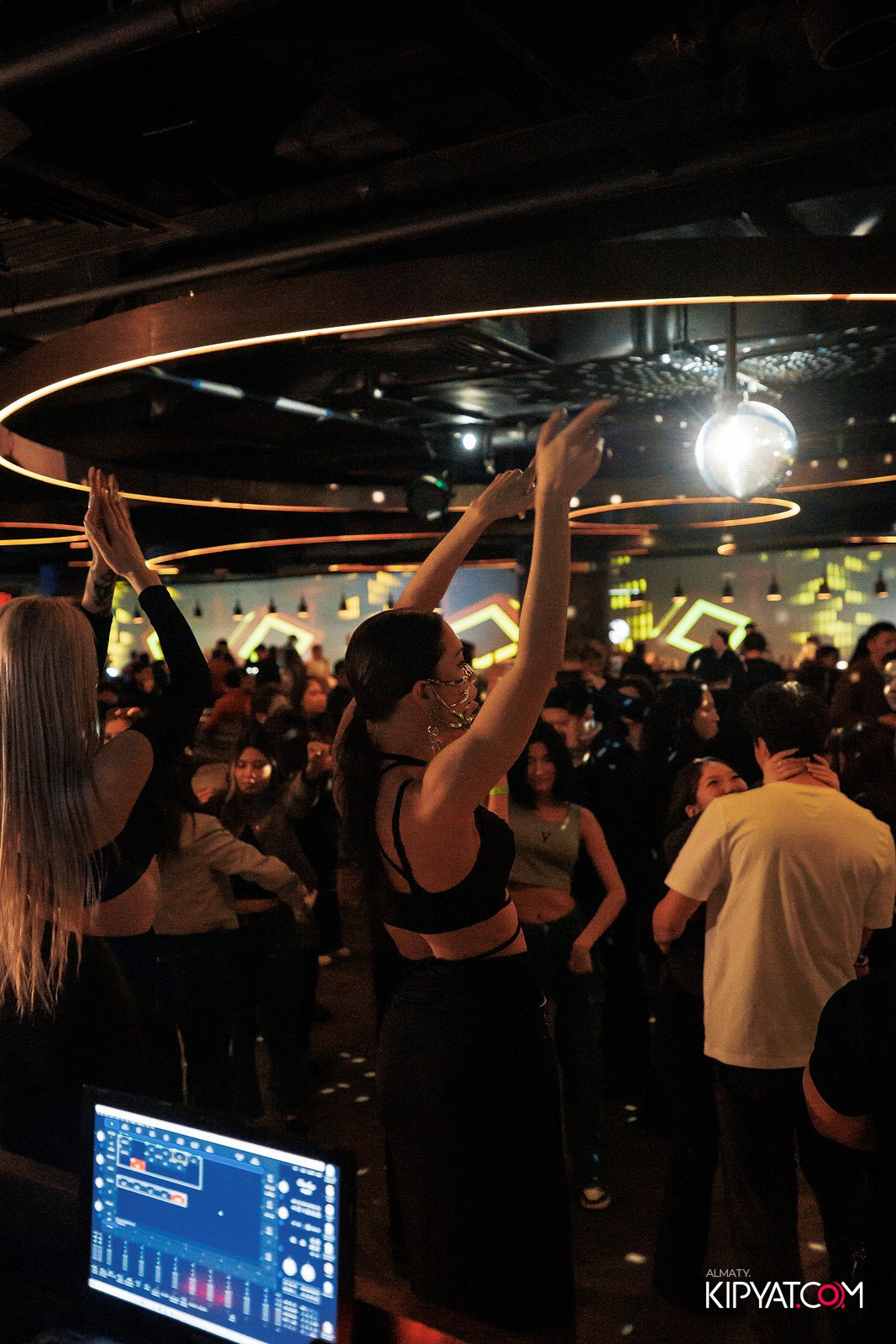 EVENT BAR. КИПЯТКОМ АЛМАТЫ!