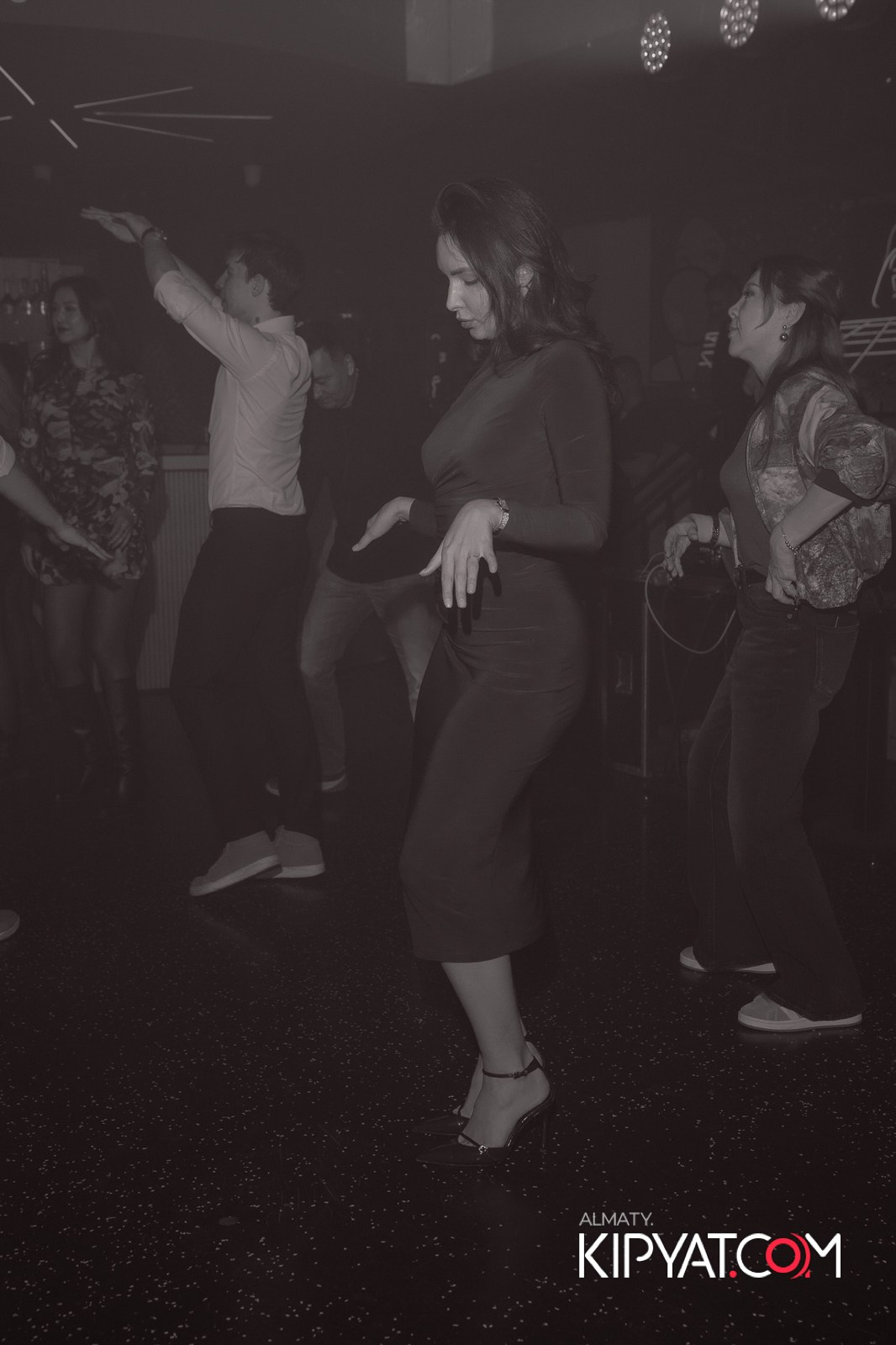 SANTA BARBARA — «OldСкулы Свело» Выступление группы 101. КИПЯТКОМ АЛМАТЫ!