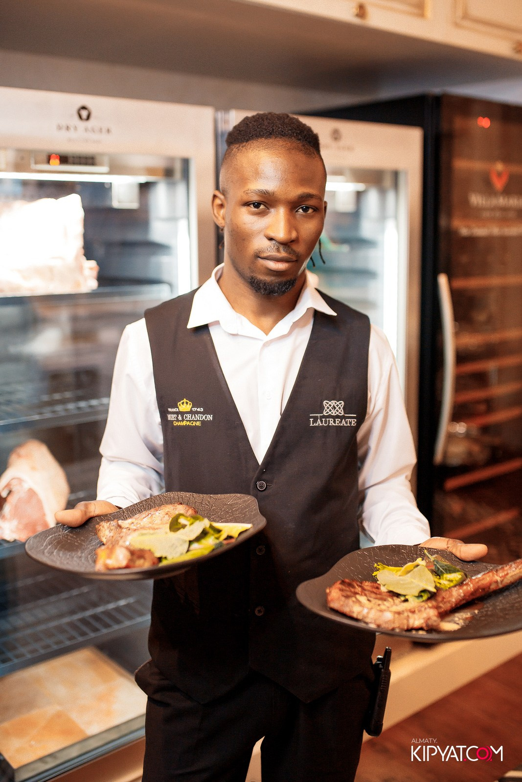 LAUREATE RESTAURANT. КИПЯТКОМ АЛМАТЫ!