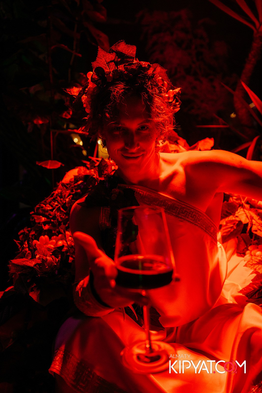 EDEN BAR & RESTAURANT. КИПЯТКОМ АЛМАТЫ!