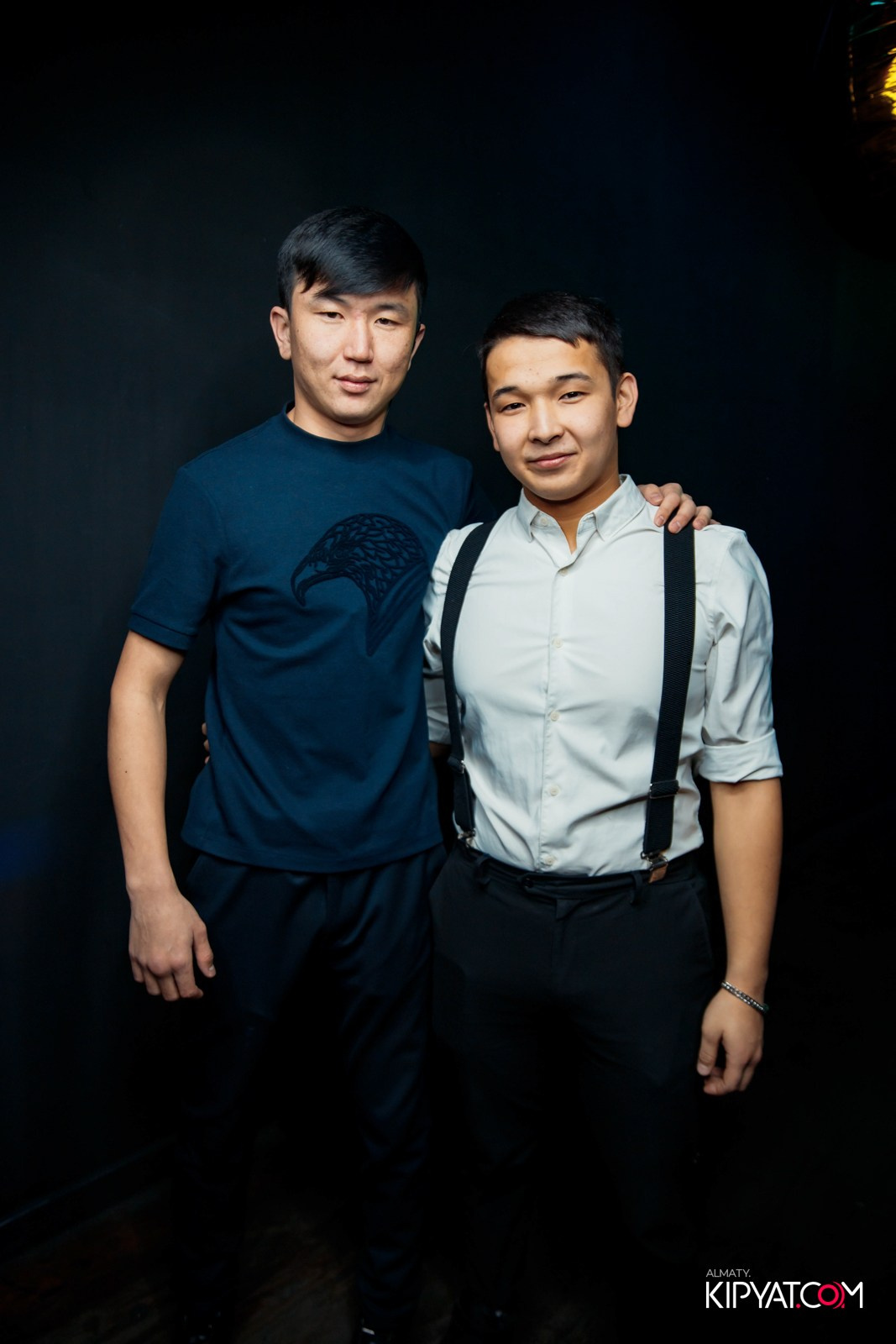 UYAT EMES BAR. КИПЯТКОМ АЛМАТЫ!