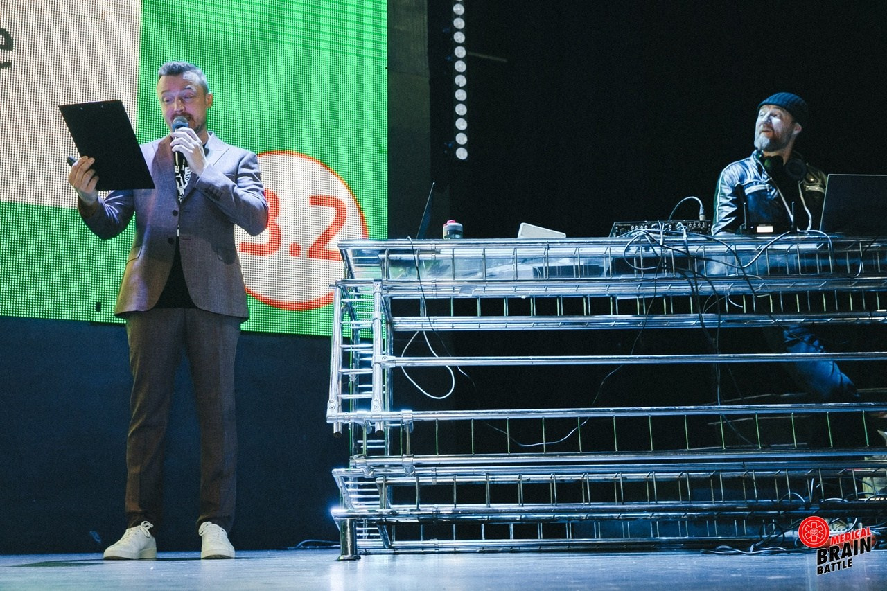 Первый медицинский квиз «Medical Brain Battle» сезон 2023. Ведущий на свадьбу, корпоратив и юбилей в Москве Сергей Рябинин