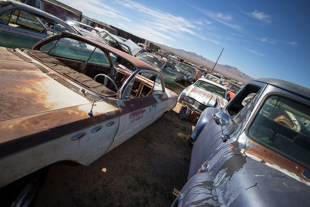 Ретро- авторазборка, США, 2013. Фотограф Василий Буланов