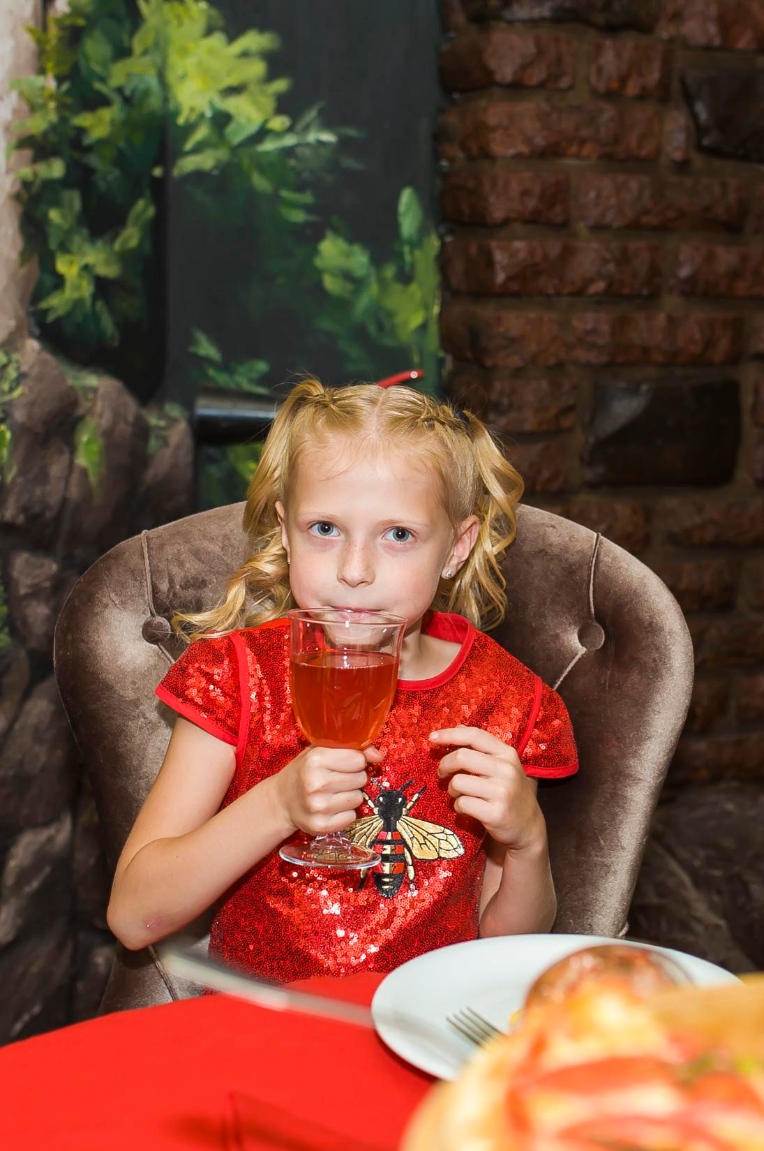 Юбилей Ивана. Дизайн интерьера Керчь, дизайнер интерьера Еремина Мария Керчь, Симфер