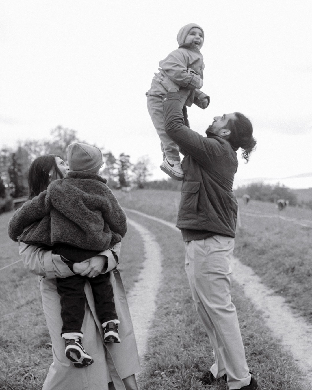 Boys, Cows, Autumn. Polina Sobol — family & documentary photographer in Bern. Outdoor & urban photo sessions for families, kids and couples