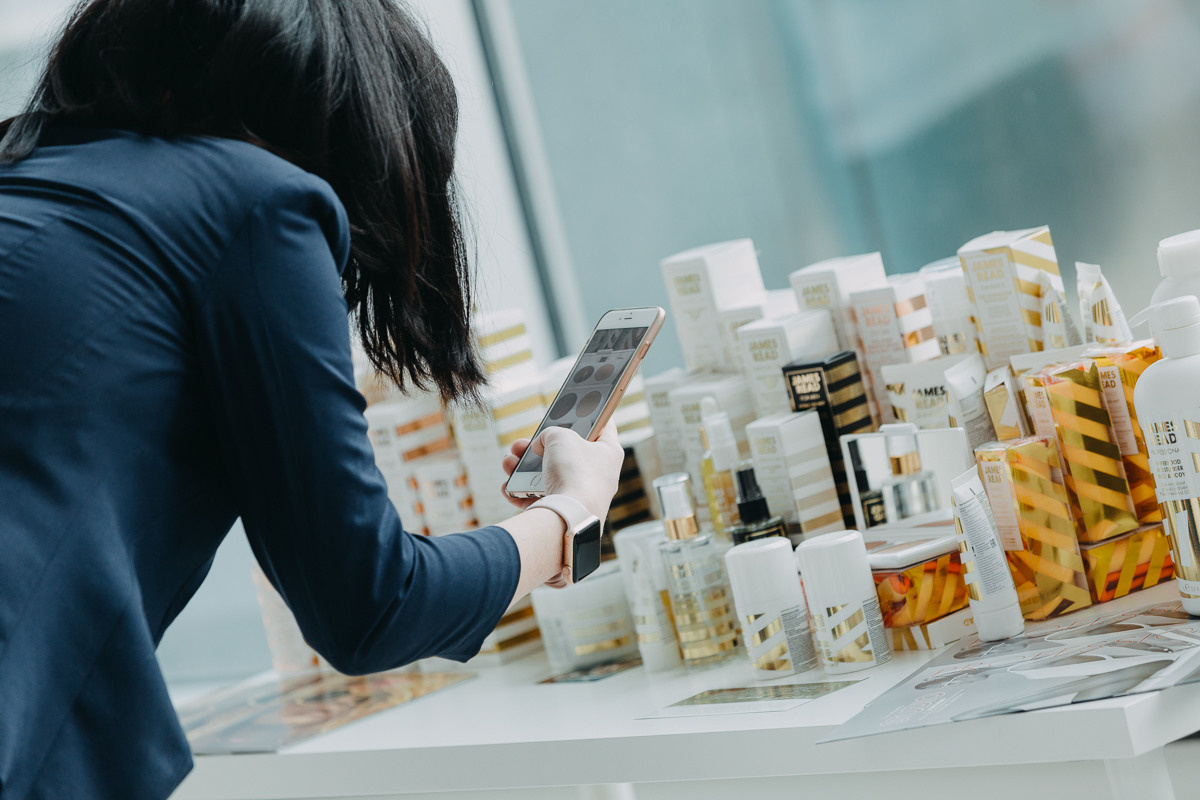 Презентация линейки косметики от James Read. Фотограф Марина Каныгина (Федосеева)