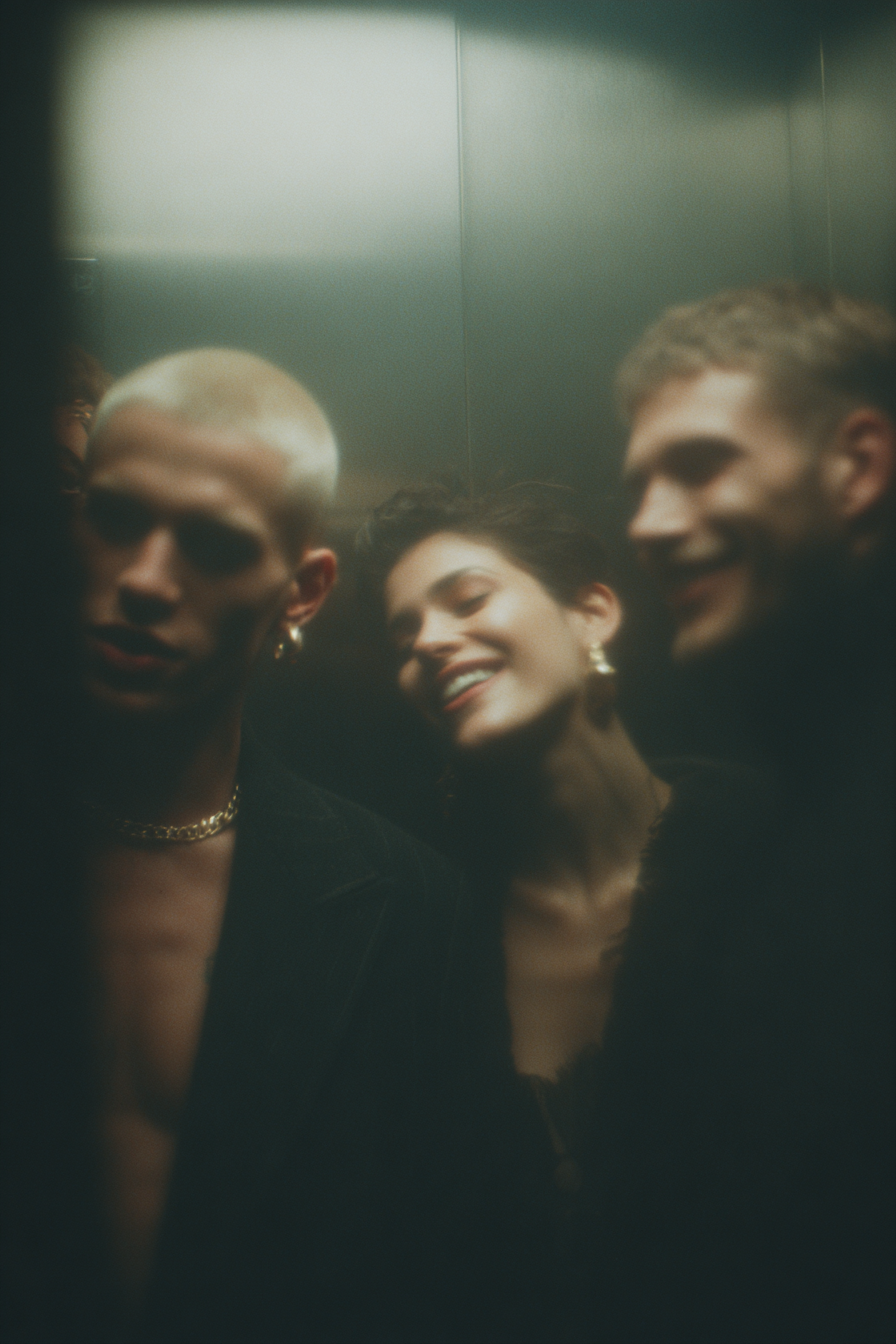 Творческие генерации — авторские AI-серии | jl.art.ai.lab. Анна Карчмит — AI-художник. Эдиториал, нейрофотосессия и контент для fashion и beauty брендов