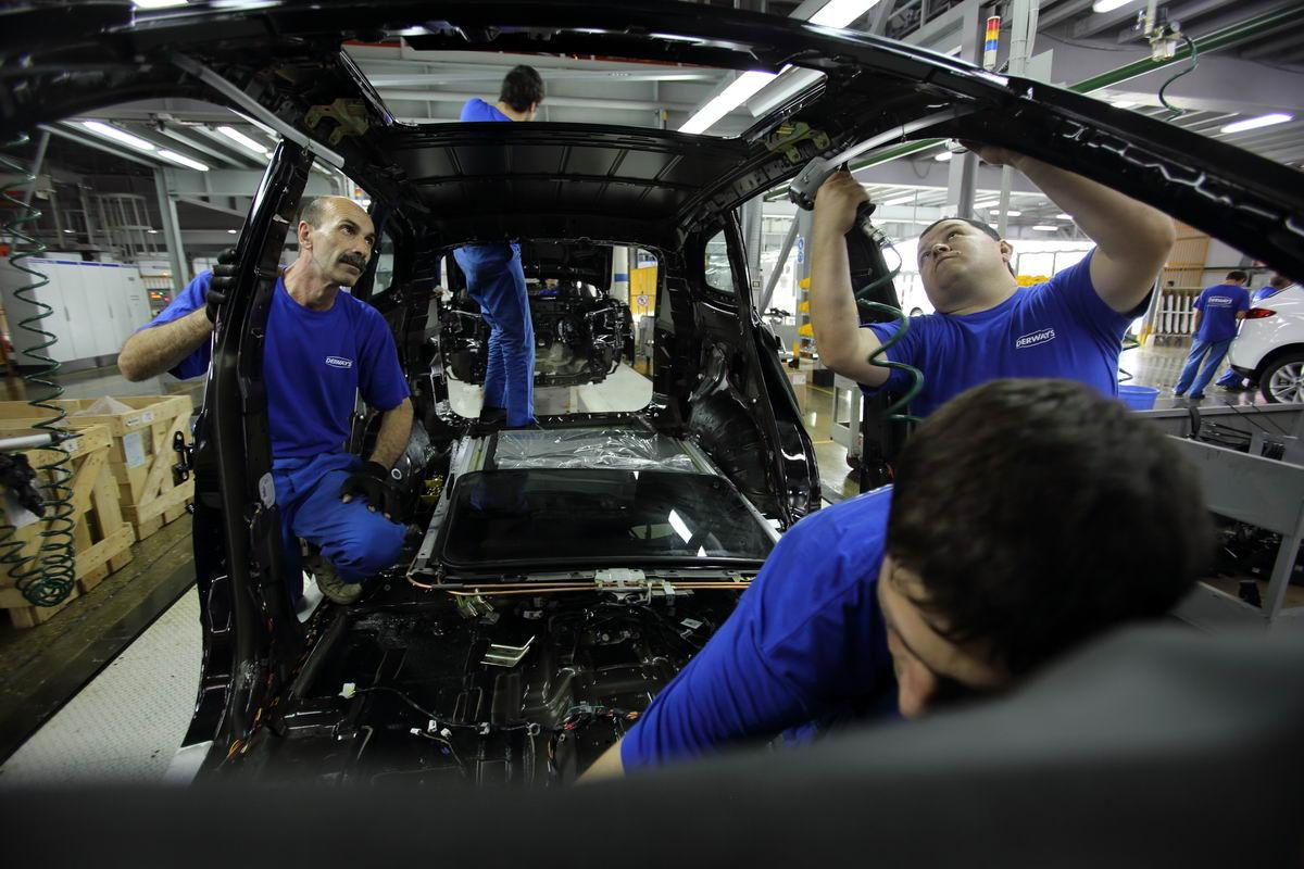 Автомобильный завод Дервейс, Карачаево-Черкессия. Заказчик: Московский индустриальный банк