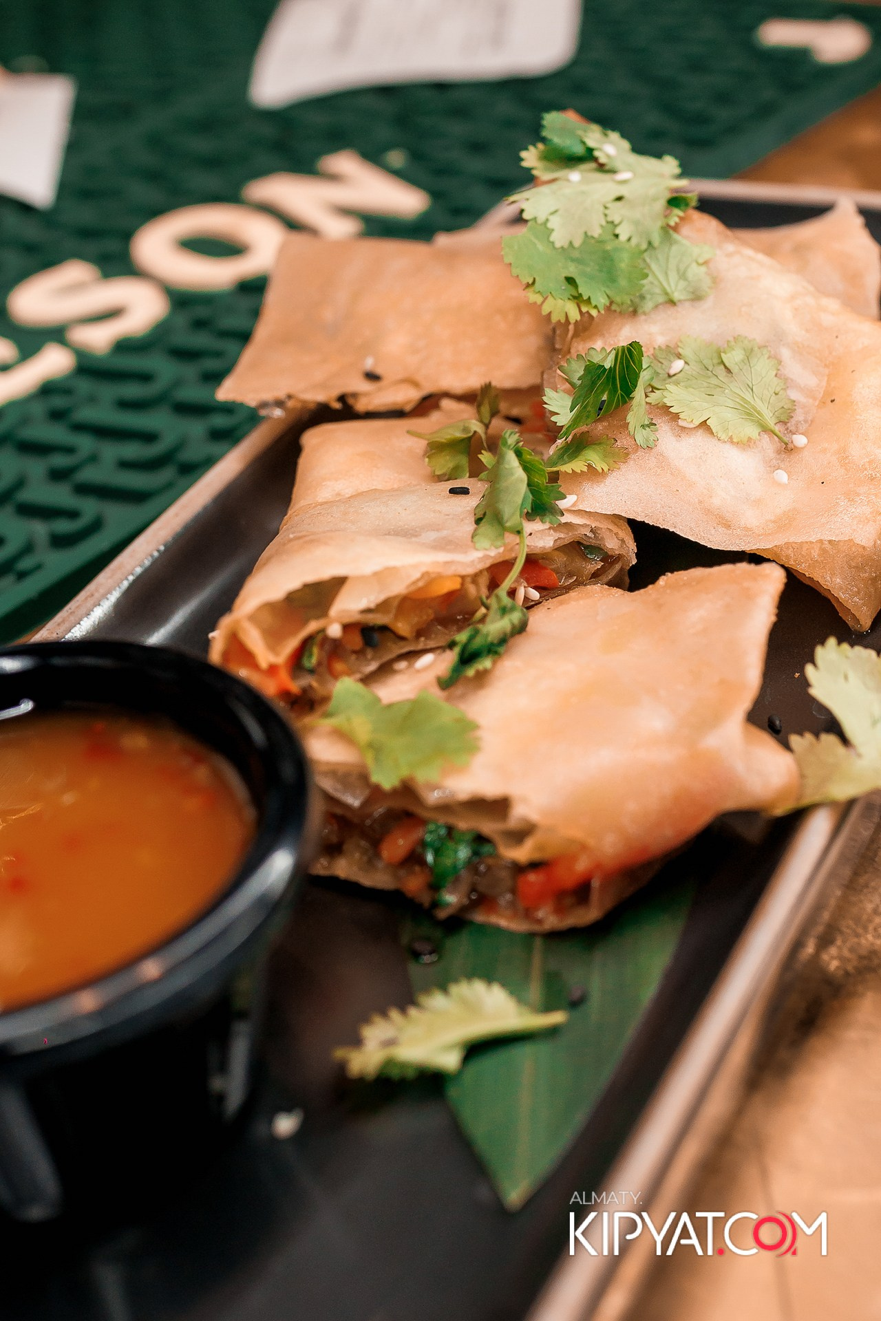 OLOVO НА САТПАЕВА. КИПЯТКОМ АЛМАТЫ! Фотосъемка мероприятий в Алматы