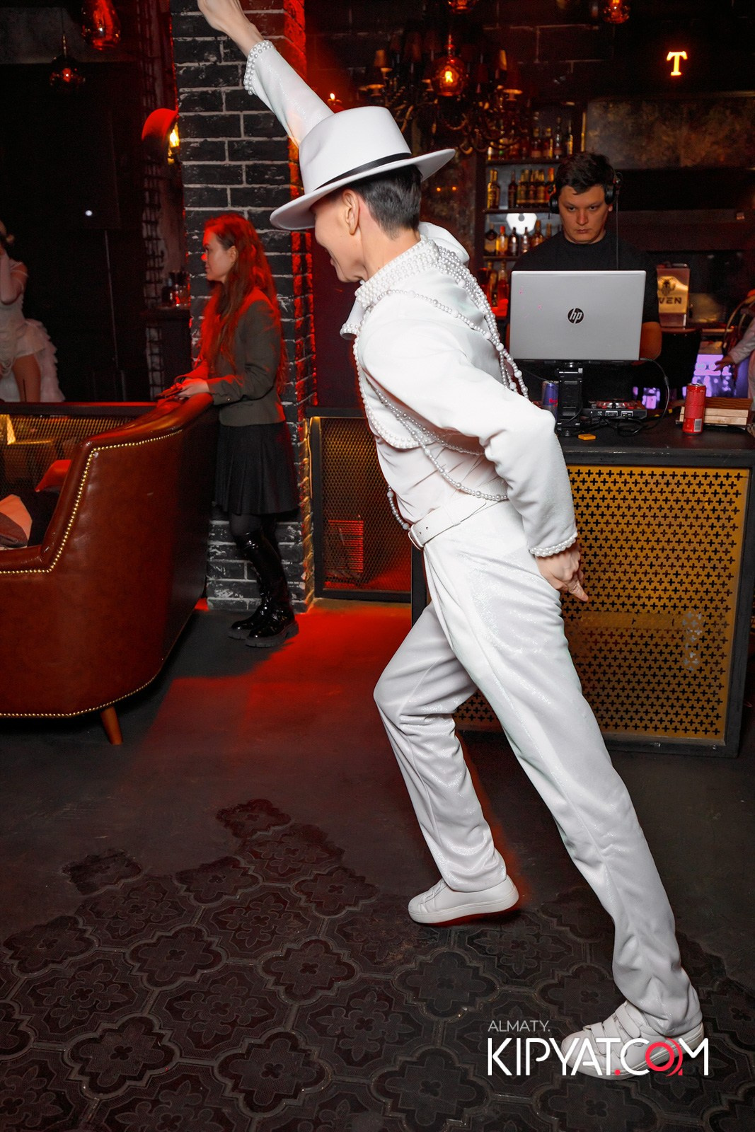 TANGIERS LOUNGE НА САТПАЕВА. КИПЯТКОМ АЛМАТЫ!