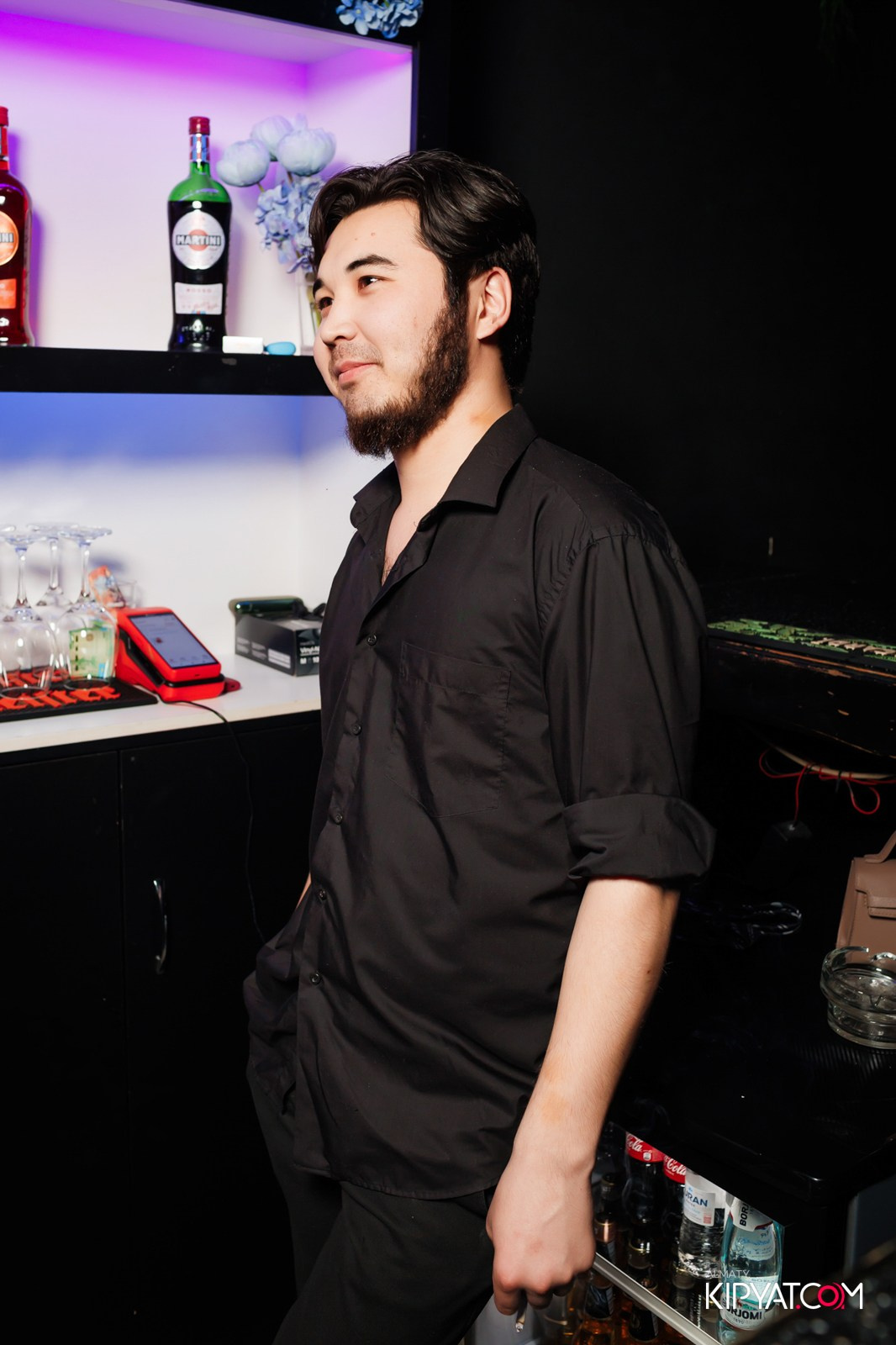 UYAT EMES BAR. КИПЯТКОМ АЛМАТЫ!