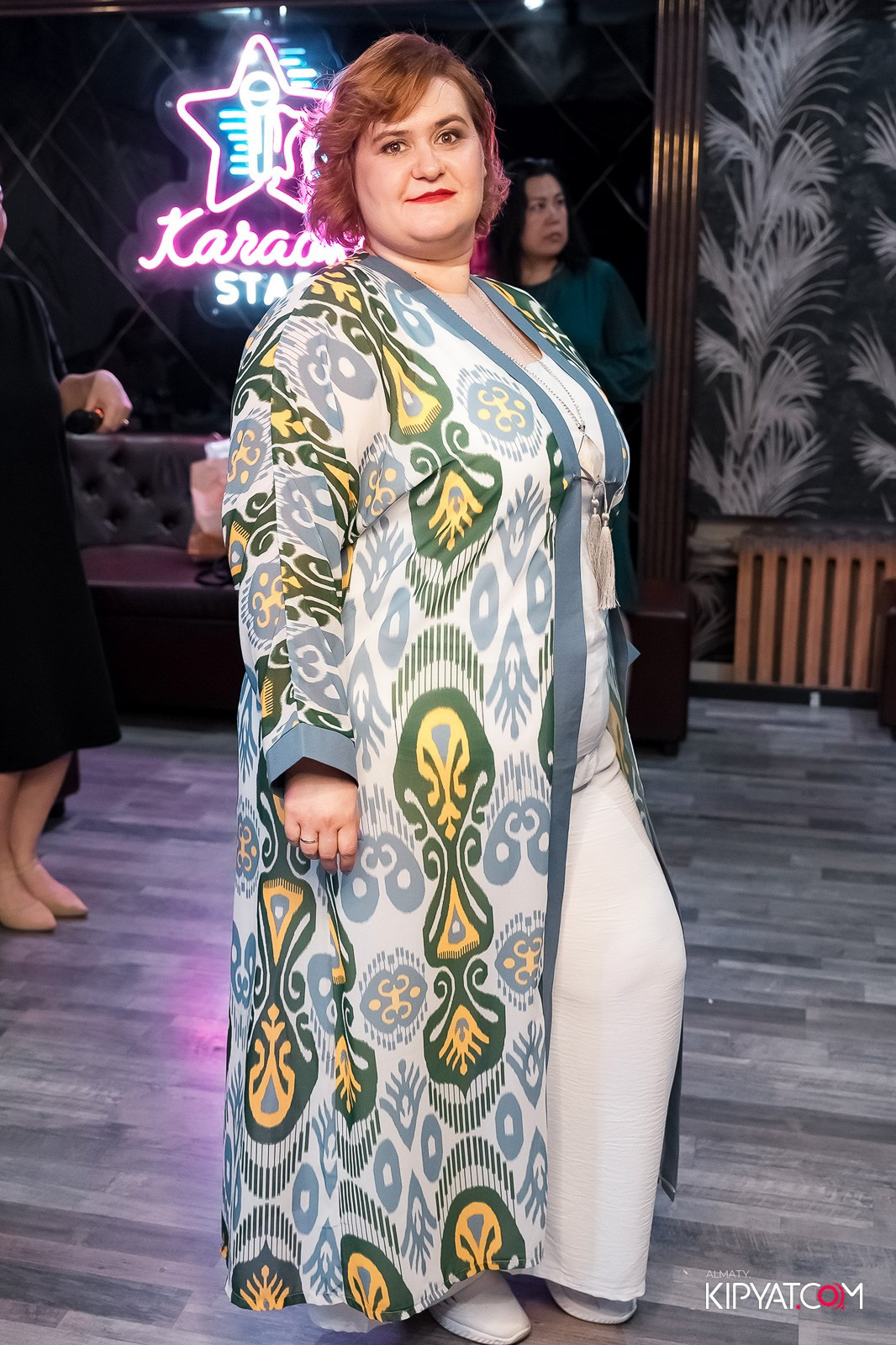 КАРАОКЕ РОЯЛЬ COSMO. КИПЯТКОМ АЛМАТЫ!