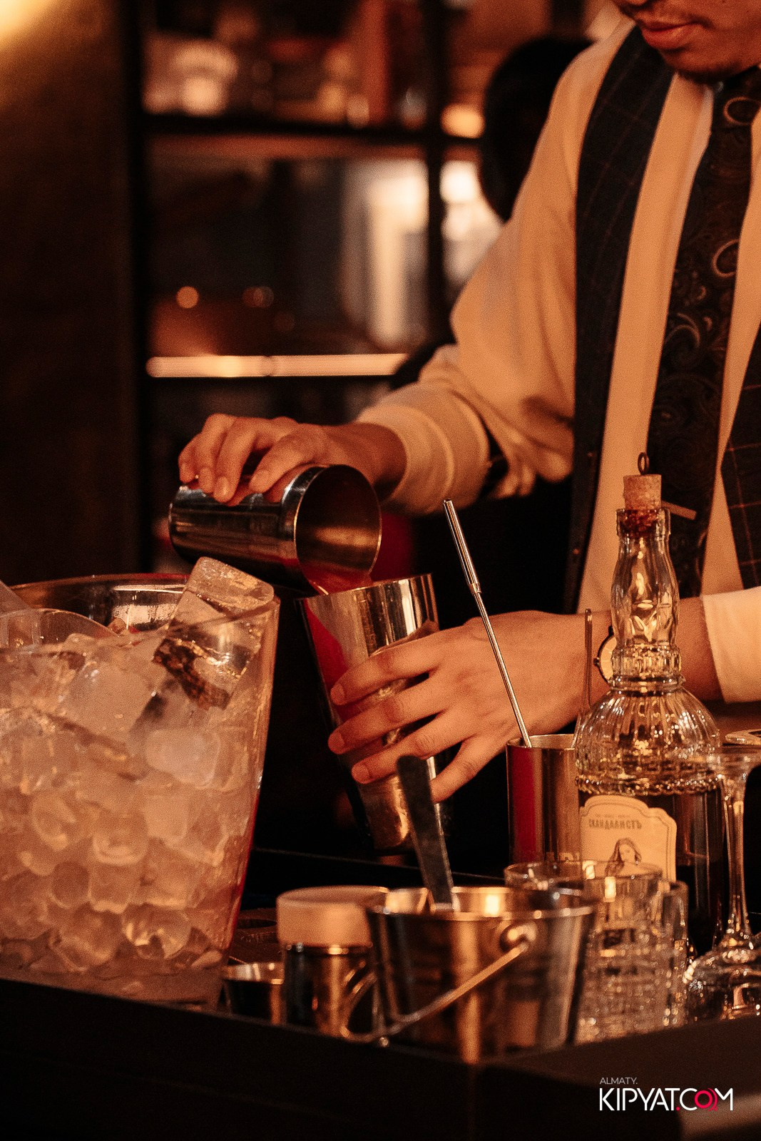 РЕСТО-БАР СКАНДАЛИСТЪ. КИПЯТКОМ АЛМАТЫ! Фотосъемка мероприятий в Алматы