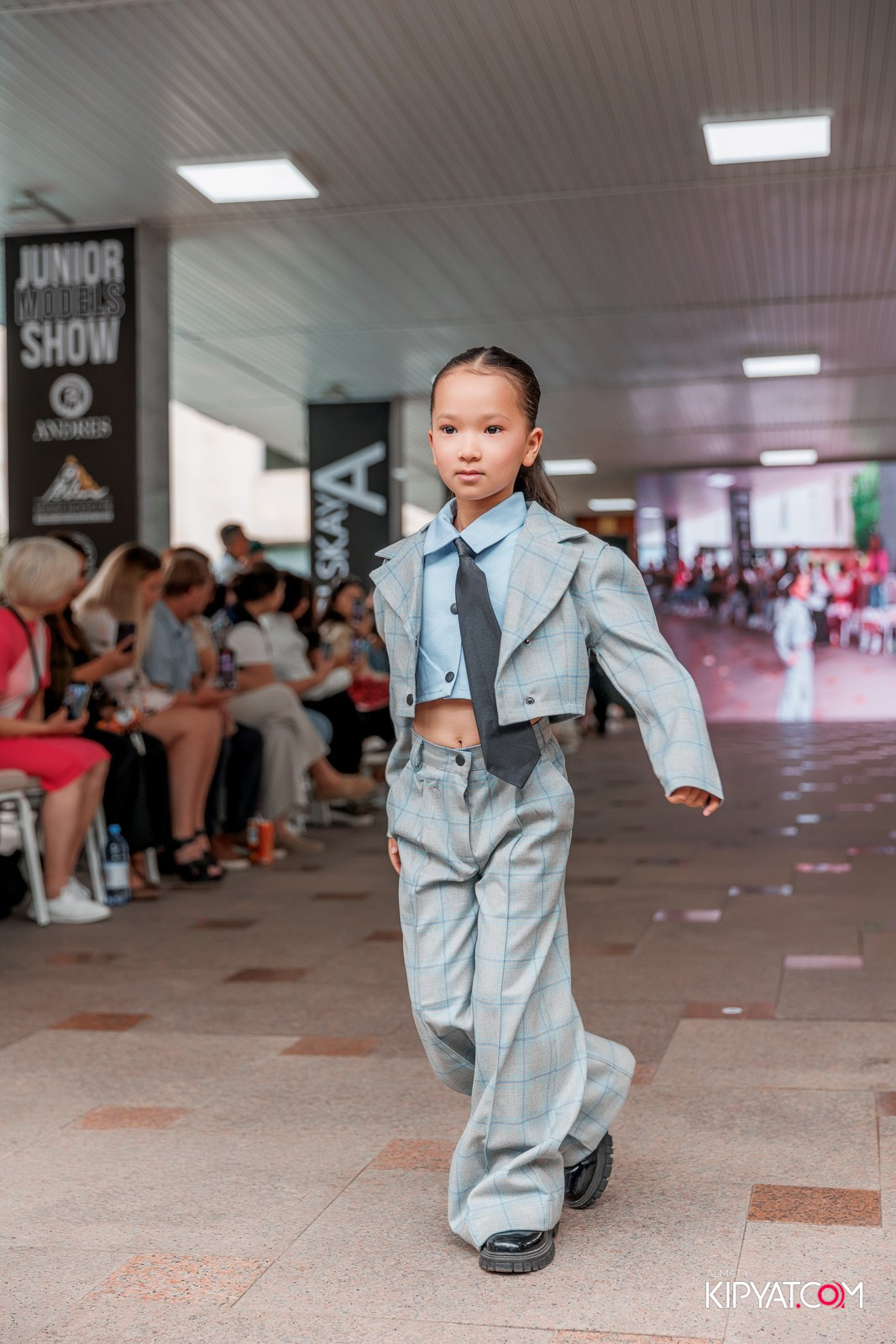 JUNIOR FASHION SHOW. КИПЯТКОМ АЛМАТЫ!