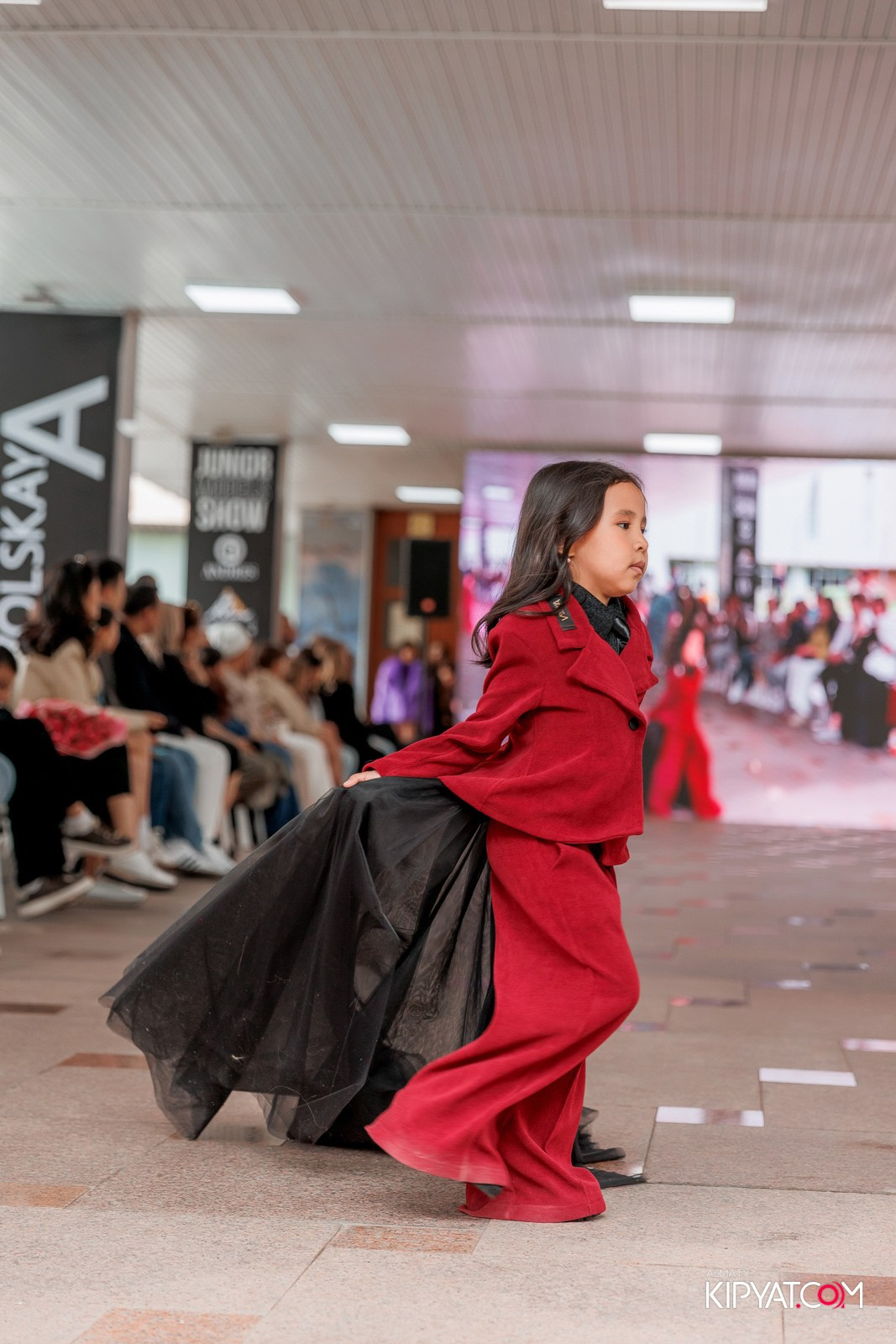JUNIOR FASHION SHOW. КИПЯТКОМ АЛМАТЫ!