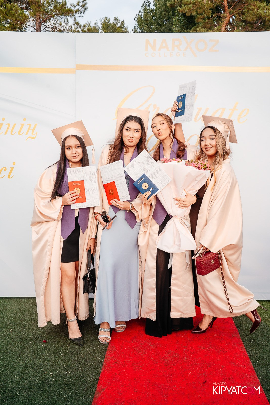 ВРУЧЕНИЕ ДИПЛОМОВ — НАРХОЗ КОЛЛЕДЖ. Part 1. КИПЯТКОМ АЛМАТЫ!