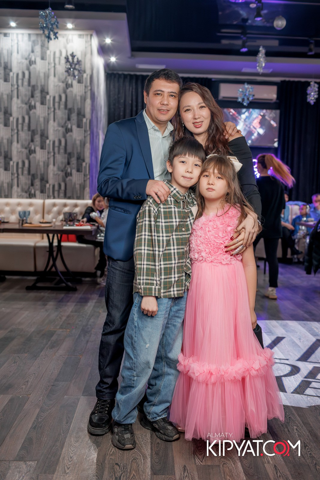 НОВОГОДНИЙ ОТЧЕТНЫЙ КОНЦЕРТ МУЗЫКАЛЬНОЙ ШКОЛЫ «SOULWAY». КИПЯТКОМ АЛМАТЫ!