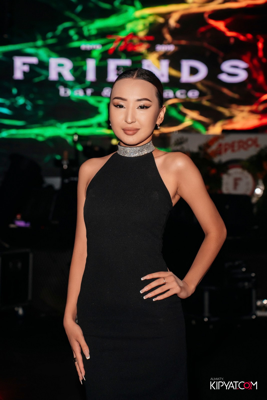 FRIENDS BAR & TERRACE. КИПЯТКОМ АЛМАТЫ!