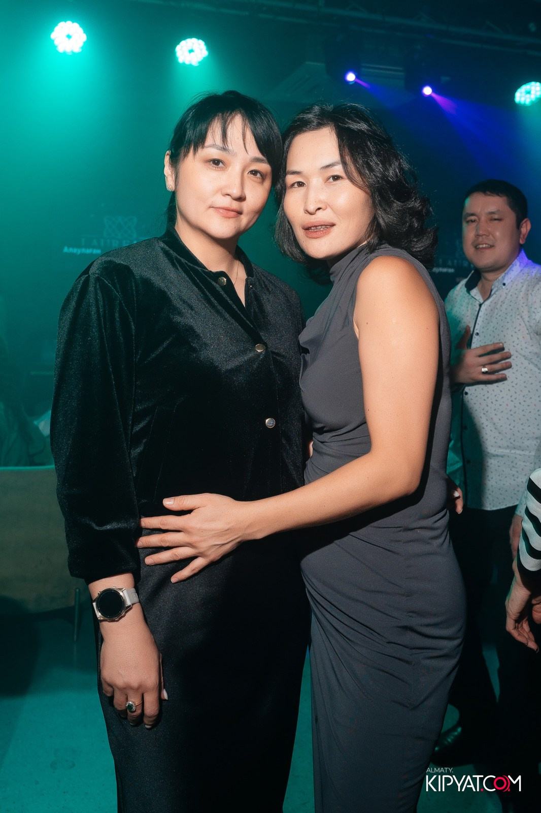 LAUREATE GRAND CAFÉ. КИПЯТКОМ АЛМАТЫ!